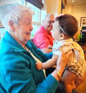 Intergenerational Programs: Bringing Youth and Seniors Together - All Seniors Care 438108361 18323801992134028 4040514335548346501 n