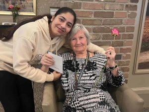 Intergenerational Programs: Bringing Youth and Seniors Together - All Seniors Care 448156556 18326132497134028 4530740298367426452 n