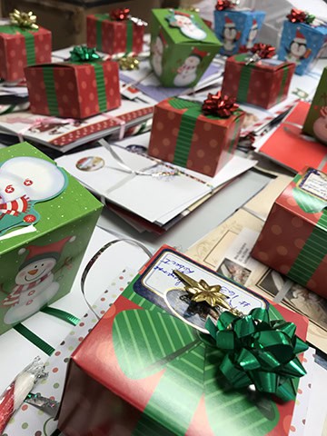 Featured image for “Holiday Cards for Seniors”