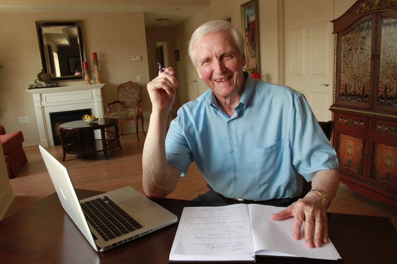 Featured image for “Internet FAQs for Seniors Trying New Technology”