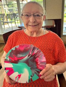 12 Ways to Celebrate Grandparents Day - All Seniors Care Spinning plate craft
