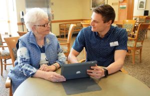 Smartphone Safety Tips for Seniors - All Seniors Care Tech 2